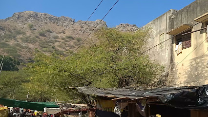 Hotel Sanwar Sharif