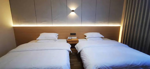 Fudingshanqian Hotel