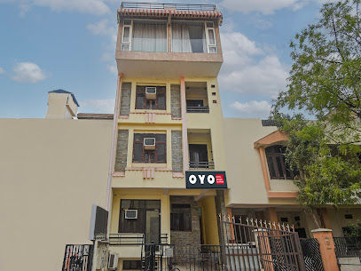 OYO Hotel Grand Sharma