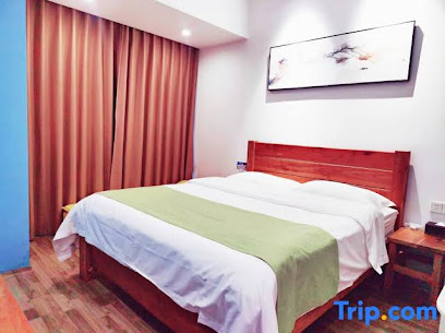 Ya Yue Hotel(Colorful store of Liuzhou China Resources Vientiane University）
