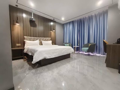 DongGuanLanLonghotol