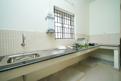 OYO Home 27070 Cozy Stay Near National Highway