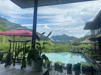Yiyi Courtyard Boutique Guesthouse