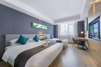 U Plus Hotel