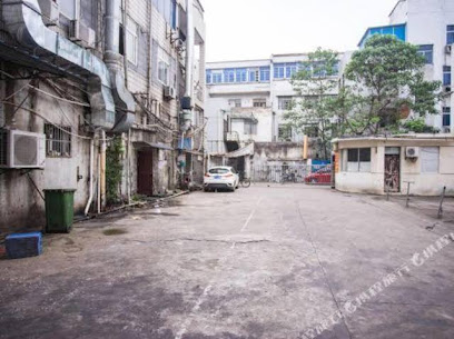 Bailing Zhiyue Business Hotel