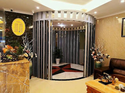 Along Business Hotel