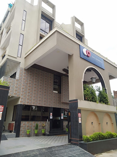 Capital O 36691 Hotel Aashirwad Inn