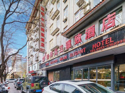 four seasons milan elegant hotel