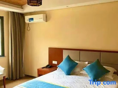 MoGan Clouds End Hotel