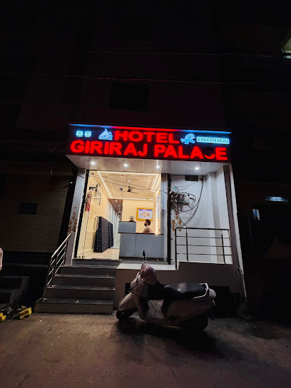 Hotel GIRIRAJ PALACE