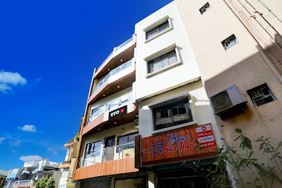 OYO Blue Star Hotel