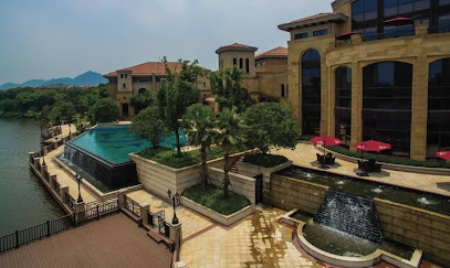 Leisure Lake The Dragon Hotel