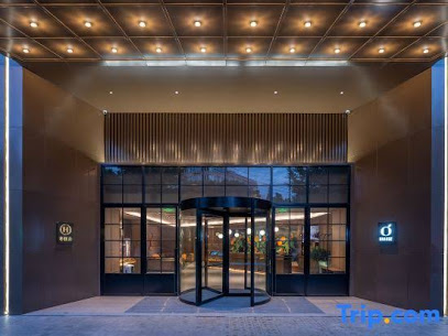 Orange Hotel