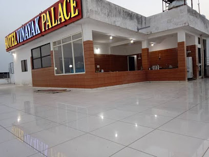 OYO 42068 Hotel Vinayak Palace