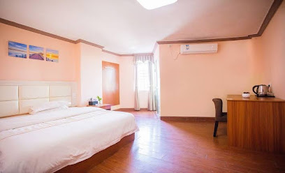 Holiday Tour Hotel