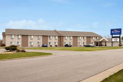 Baymont by Wyndham Sioux Falls Near West 41st Street