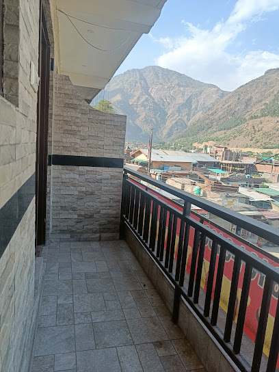 Kullu valleyCo inn