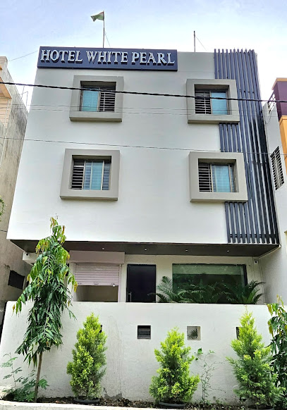 Hotel White Pearl