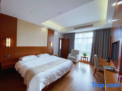 Huadeng Chushang Hotel