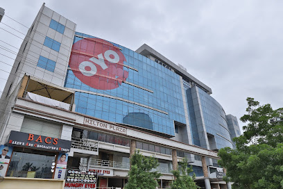 Super Townhouse Oak Bharuch Near Railway Station