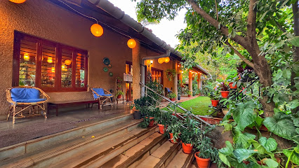 Stay Leisurely Peace Lily Cottage