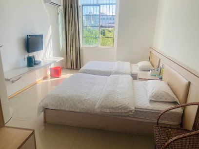 Chongzuo City Middle Business Hotel