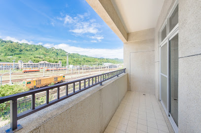 嶼光風格旅店｜彩虹石榴/囍福園閤