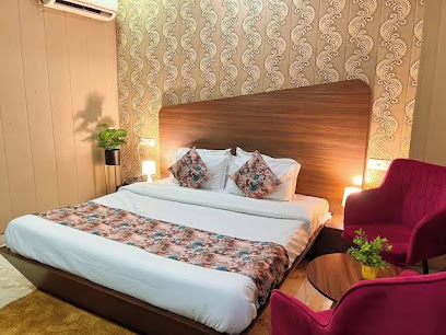 OYO 9049 Pearl Grand