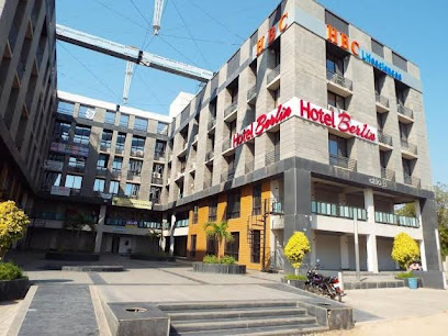 Hotel Berlin Sargasan Gandhinagar