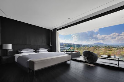 Floral Hotel · Qingyan Hot Spring Collection Hotel