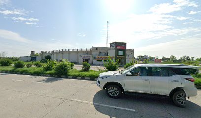 Hotel silver leaf Bar And Restaurant