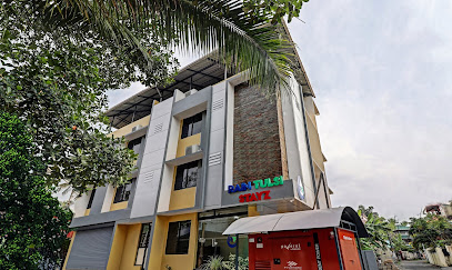 Itsy Hotels Rain Tulsi Stayz, Palarivattom Junction