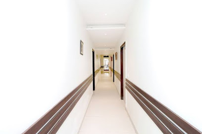 OYO Flagship Dr Plaza