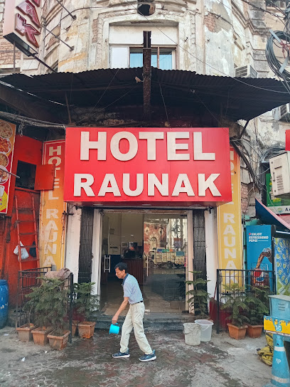 Hotel Raunak