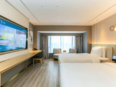 Orange Hotel