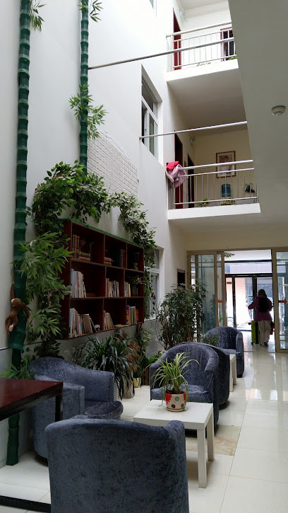 Hongrui Business Hotel