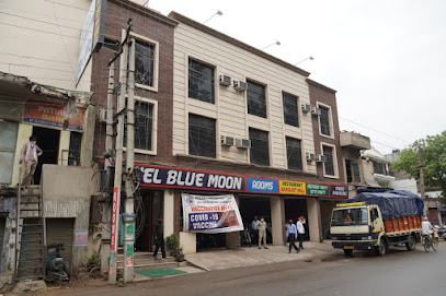 Hotel Blue Moon