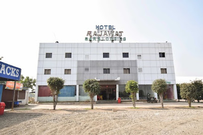 OYO Flagship 80810 Rajavat Hotel