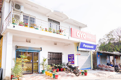 OYO Royal Inn