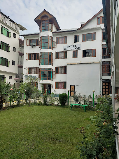 Hotel Woodland