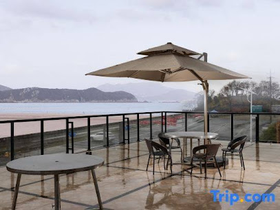 Zhoushan peach blossom island to listen to chao xiaozhuang