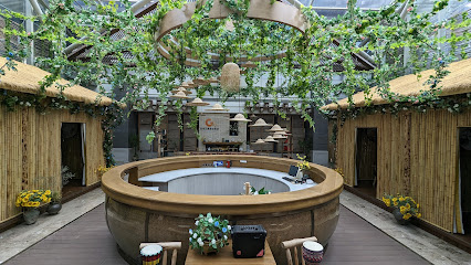 Shiqian Hot Spring Holiday Hotel