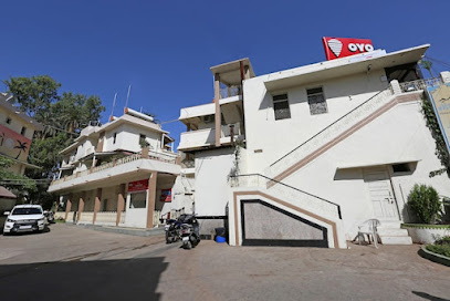 OYO 8647 Hotel Shanti