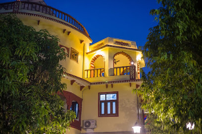 Alaya Stays by ELIVAAS Abhimanyu Mansion