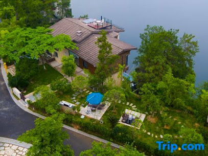 The villa of Thousand Island Lake