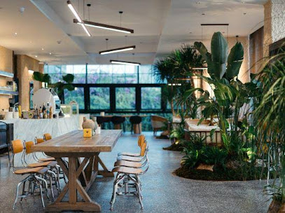 Liuyue · Designer Lake View Holiday Hostel