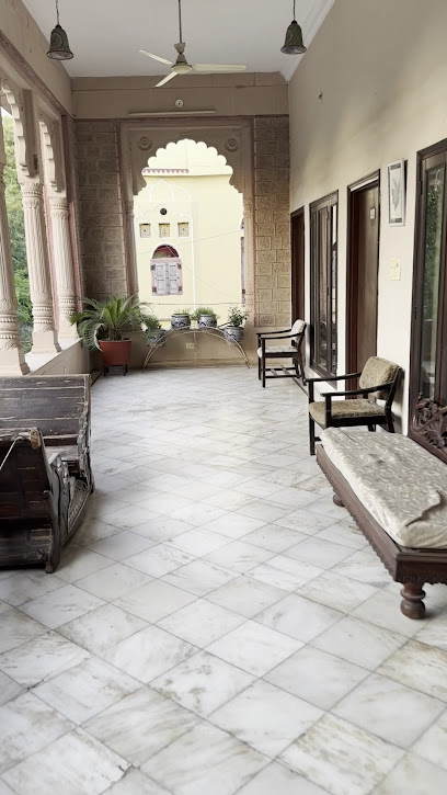 Hotel Karan Villas