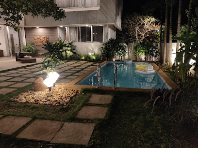 El House