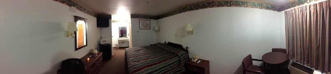 Camelot INN