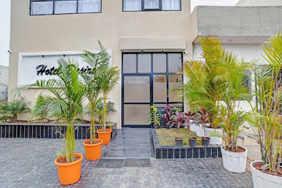 OYO Flagship 81128 D Town